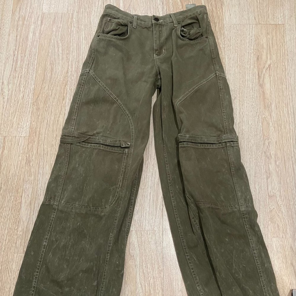 BDG Low-Rise Seamed Cargo Jeans